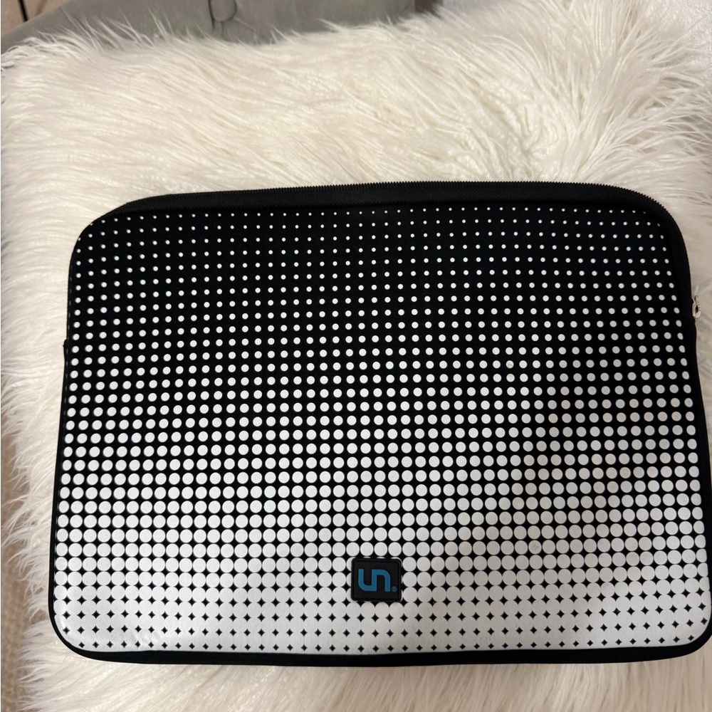 Stylish Black and White Laptop Sleeve